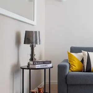 Solari Apartment, Fashion Street Appartamento